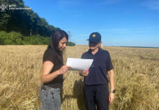 На Хмельниччині надзвичайники взялися за місця збору врожаю