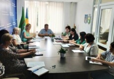 У Нетішині батька притягнуть до відповідальності за невиконання обов’язків