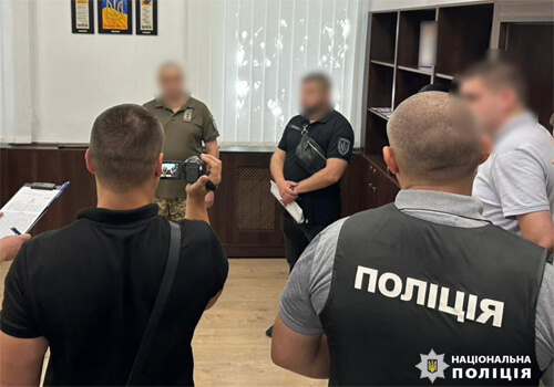 Брали «відкати» за роботу на військових об'єктах: у сусідній із Хмельниччиною області викрили злочинну схему