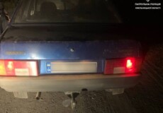 На Хмельниччині водій не спинився на вимогу поліції, та ще й дав газку