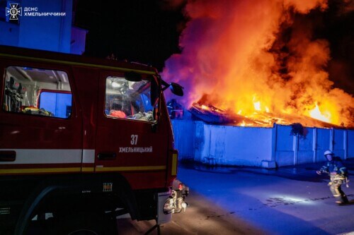 У Хмельницькому вночі сталася масштабна пожежа