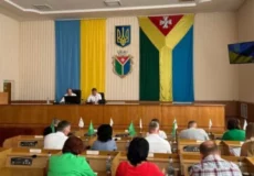У Шепетівці під час сесії присвоїли звання «Почесного громадянина» та змінили назви закладів освіти