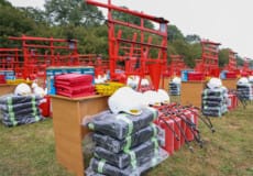 Громада на Шепетівщині показала нове спорядження для місцевої пожежної команди