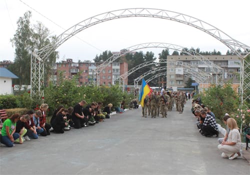 На Шепетівщині попрощалися із військовим, який загинув у Полтаві