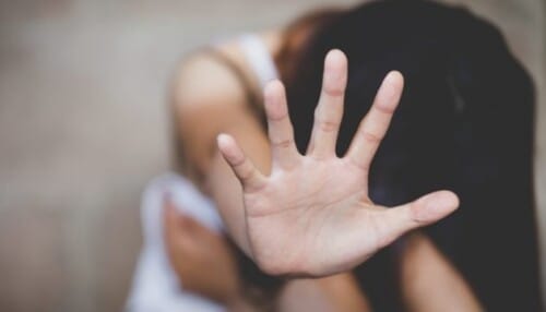 25-річний нетверезий вітчим зґвалтував падчерку