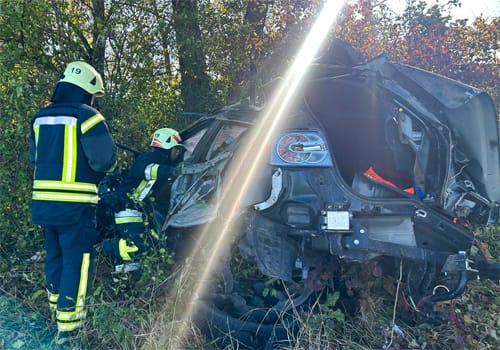 На Хмельниччині рятувальники деблокували тіла трьох загиблих у ДТП