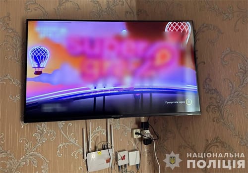 У сусідній із Хмельниччиною області молода пара вкрала у захисника мільйон