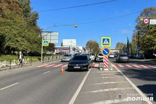 У Хмельницькому після ДТП померла 74-річна пенсіонерка: вона переходила дорогу по «зебрі»