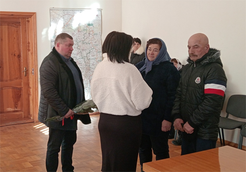 Вдячність, яка живе в серцях: рідним загиблих Героїв із Шепетівщини вручено ордени