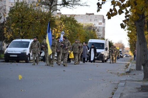 У Шепетівці віддали останню шану водієві-радіотелефоністу