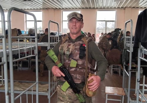 На Шепетівщині поховали молодшого сержанта, що воював у складі спецбатальйону BERLINGO