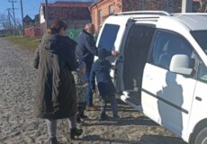 Діти, яких зрадила мати, а батько загинув, знайшли нову сім’ю на Хмельниччині