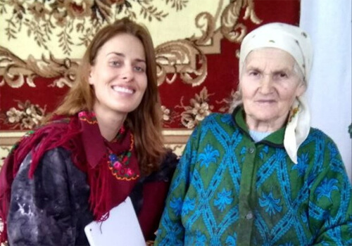 Чому білявка, яка втекла із кастингу до «ВіаГри», обрала село у сусідній із Хмельниччиною області