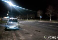 На Хмельниччині пенсіонер наїхав на літню жінку