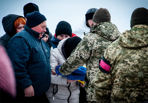 Заслужив повагу побратимів: на Шепетівщині ховали 34-річного воїна