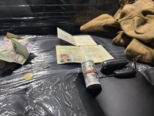 У сусідній із Хмельниччиною області чоловік гарантував комфортну військову службу «клієнту»