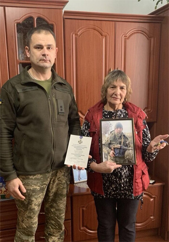 Головнокомандувач ЗСУ Сирський посмертно нагородив старшого сержанта із Шепетівщини