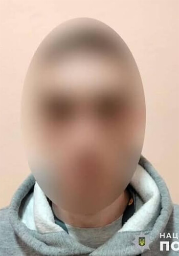 У Шепетівці після відвідування магазину в жінки зник телефон
