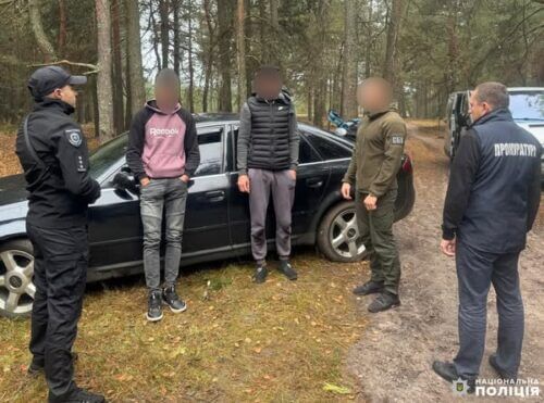 У сусідній із Хмельниччиною області чоловіки надавали «важливі послуги» військовозобов’язаним