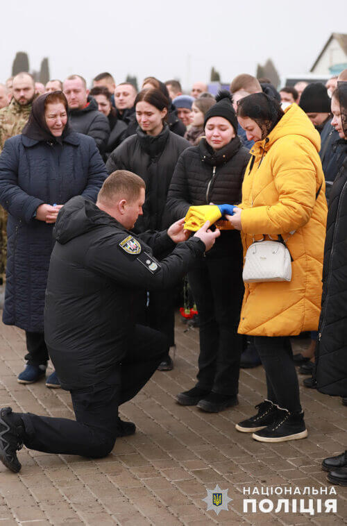 На Хмельниччині попрощалися із загиблими на війні поліцейськими: один із них — із Шепетівщини
