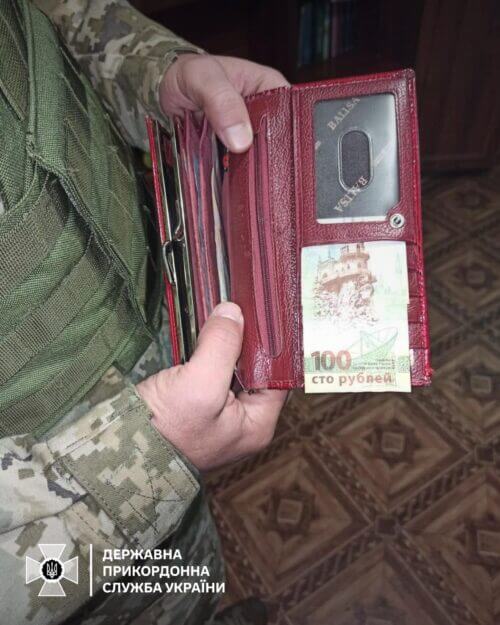 У сусідній із Хмельниччиною області жінки збирали та поширювали дані про військових