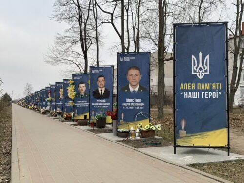 У Славуті знайшли винуватців безладу і пошкоджень на Алеї Пам’яті