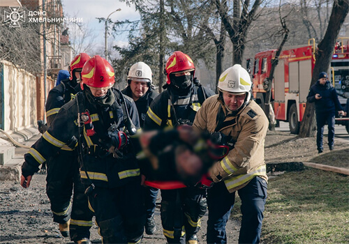 На Хмельниччині двоє чоловіків опинилися у вогняній пастці