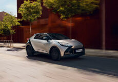 Toyota C-HR – інноваційний кросовер із яскравим характером
