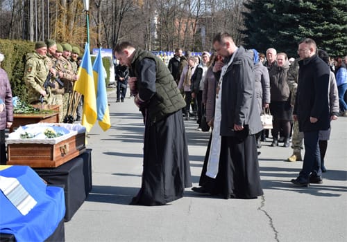 Ще кілька днів у рідних жевріла надія, але не судилося: Шепетівка провела у засвіти відважного Ігоря Хавронюка
