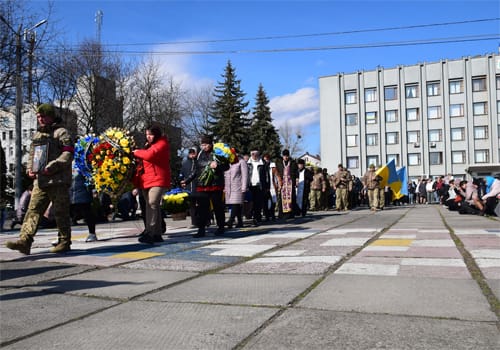 Ще кілька днів у рідних жевріла надія, але не судилося: Шепетівка провела у засвіти відважного Ігоря Хавронюка