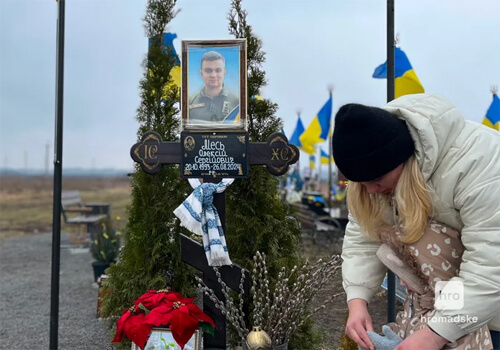 Чому загиблому пілоту із Шепетівки не дають звання Героя України