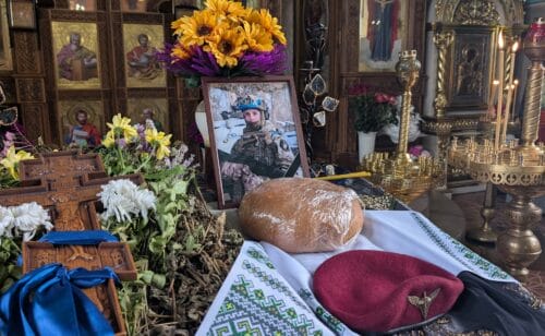 У Славуті попрощалися із Захисником, який загинув у Курській області