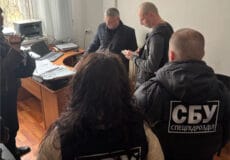 Затримали адвоката із Хмельниччини, який «формував» групу для втечі до ЄС