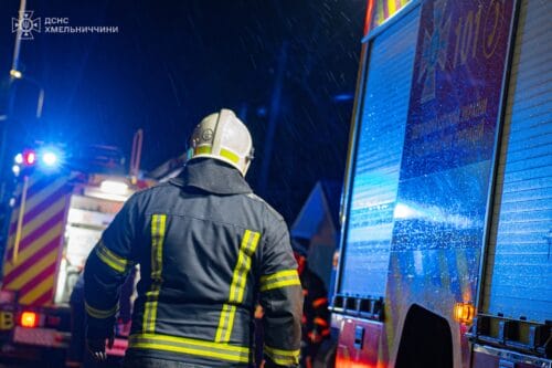 У Хмельницькому горіло в підвальному приміщенні: травмувався чоловік