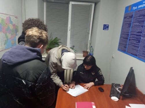На Шепетівщині дорослі схиляли неповнолітніх до розпиття алкоголю