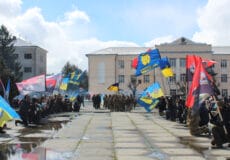 Заповів розвіяти прах над Говерлою: у Шепетівці прощалися із Захисником з позивним «Крук»