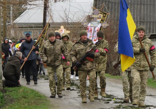 Громада на Шепетівщині прощалася із захисником на позивний «ОСА»