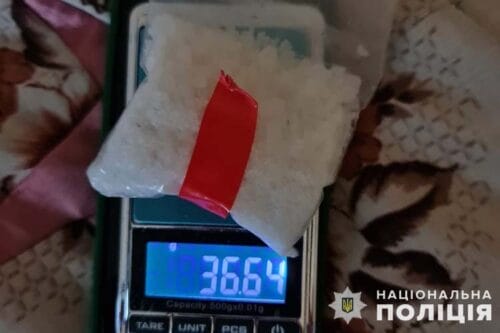 Житель Хмельниччини, перебуваючи у СІЗО, дарма часу не гаяв