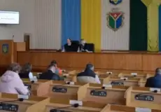 Перевезення у Провідну неділю, безкоштовне харчування дітей в центрі реабілітації, компенсації за пошкоджене майно: у Шепетівці відбувся виконком