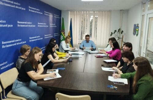У Нетішинській ТГ покарають батька, який не виконував своїх обов’язків