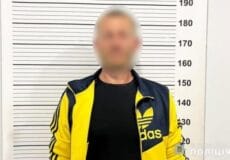 На Хмельниччині засудили чоловіка, який «вигулював» у селі бойову гранату