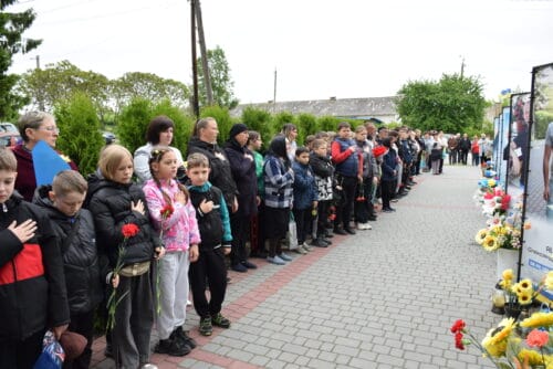 У Пліщині портрети загиблих земляків поповнили Алею Пам’яті