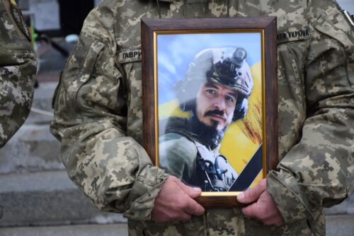 Шепетівка в жалобі: до Небесного війська приєднався Захисник-прикордонник Віталій Дячук