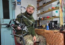 «Хочу, щоб мої діти бачили небо миру»: історія авіатехніка Хмельницького підрозділу НГУ