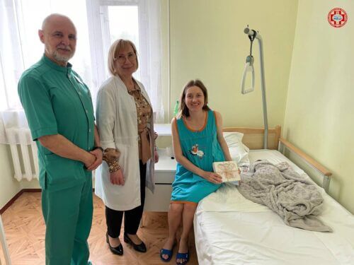 Народжені у вишиванці: малюки з Нетішина отримали святкові сорочки