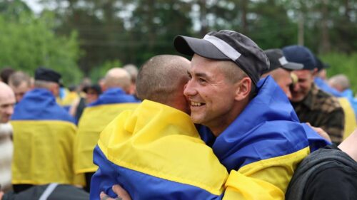 Третій день обміну: на Хмельниччину повернулися ще 10 захисників