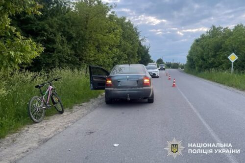 На Хмельниччині водійка наїхала на 12-річну велосипедистку