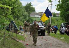Із честю боронив Україну та мріяв про Перемогу: на Шепетівщині попрощалися Василем Оніщуком