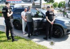 Жінка пішла на кримінал заради чоловіка: інцидент у сусідній із Хмельничичною області