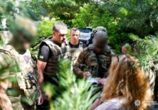 Мати викликала поліцію через погрози сина — той відкрив вогонь із карабіна